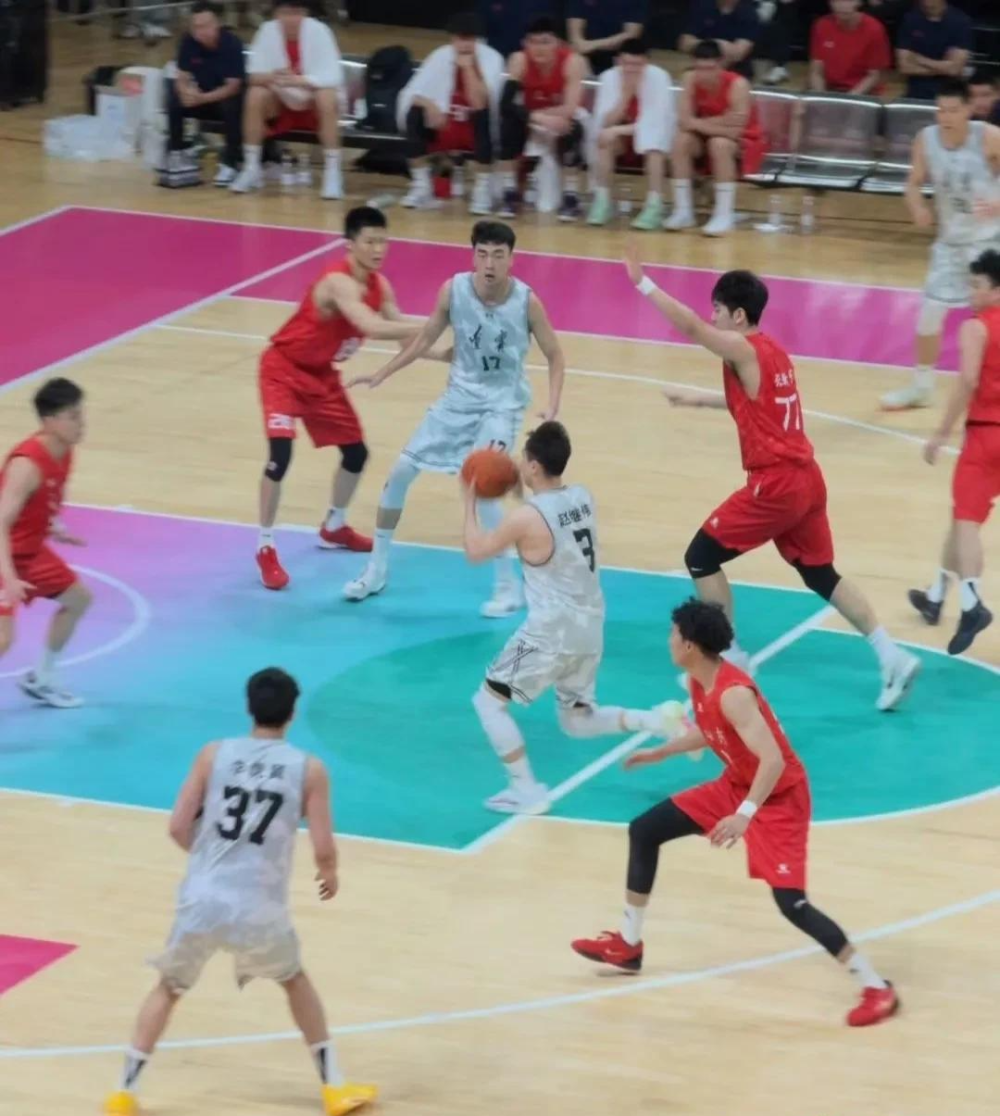 辽宁男篮以势不可挡的姿态连胜，自信心大增的简单介绍