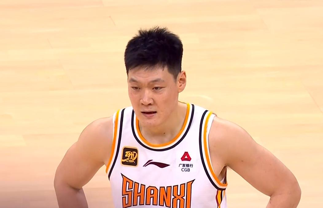 深圳队实力迅速增长，成为夺冠热门