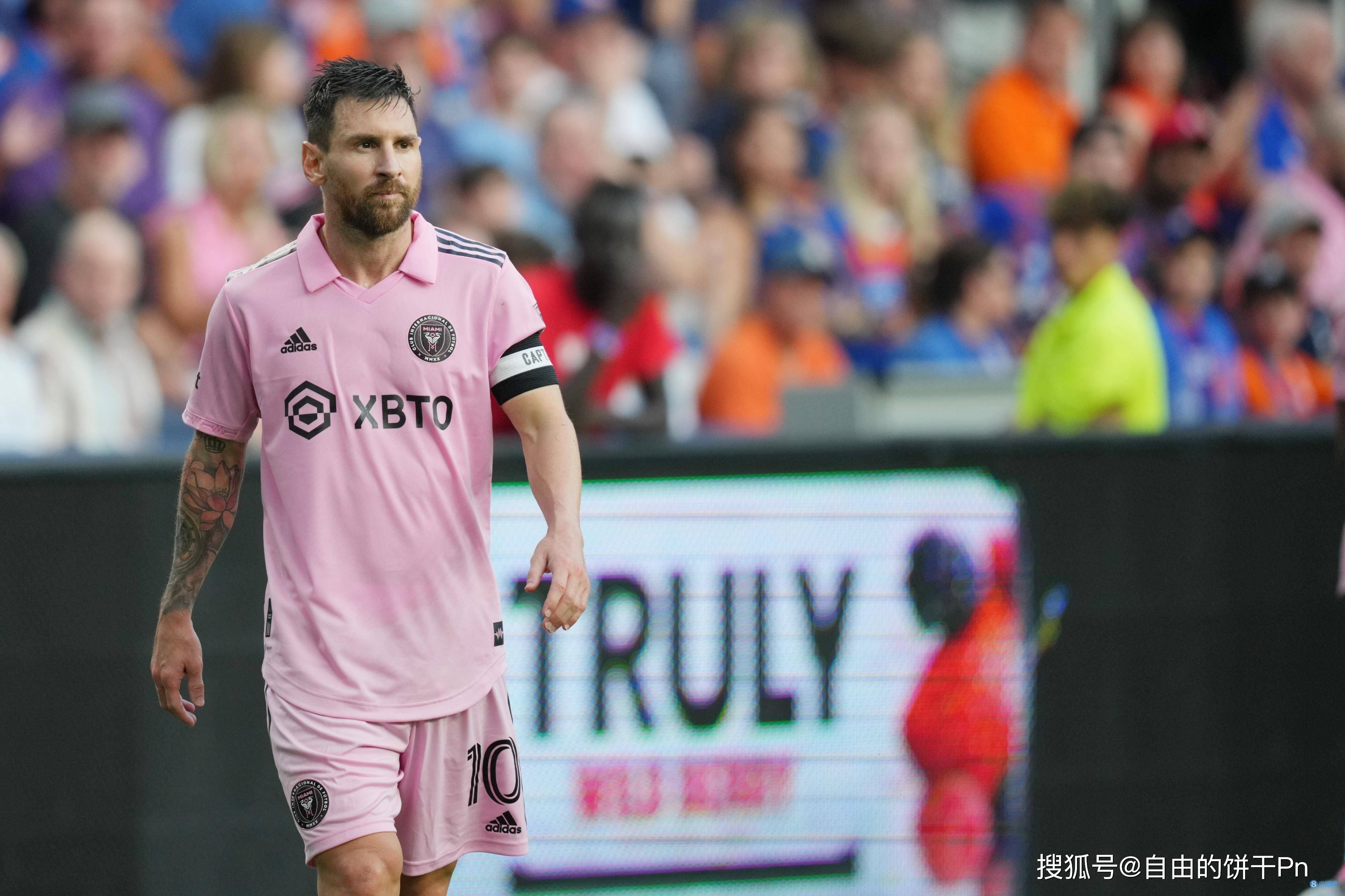 梅西迎来十二赛季高光表现，加拿大队球迷沸腾！的简单介绍