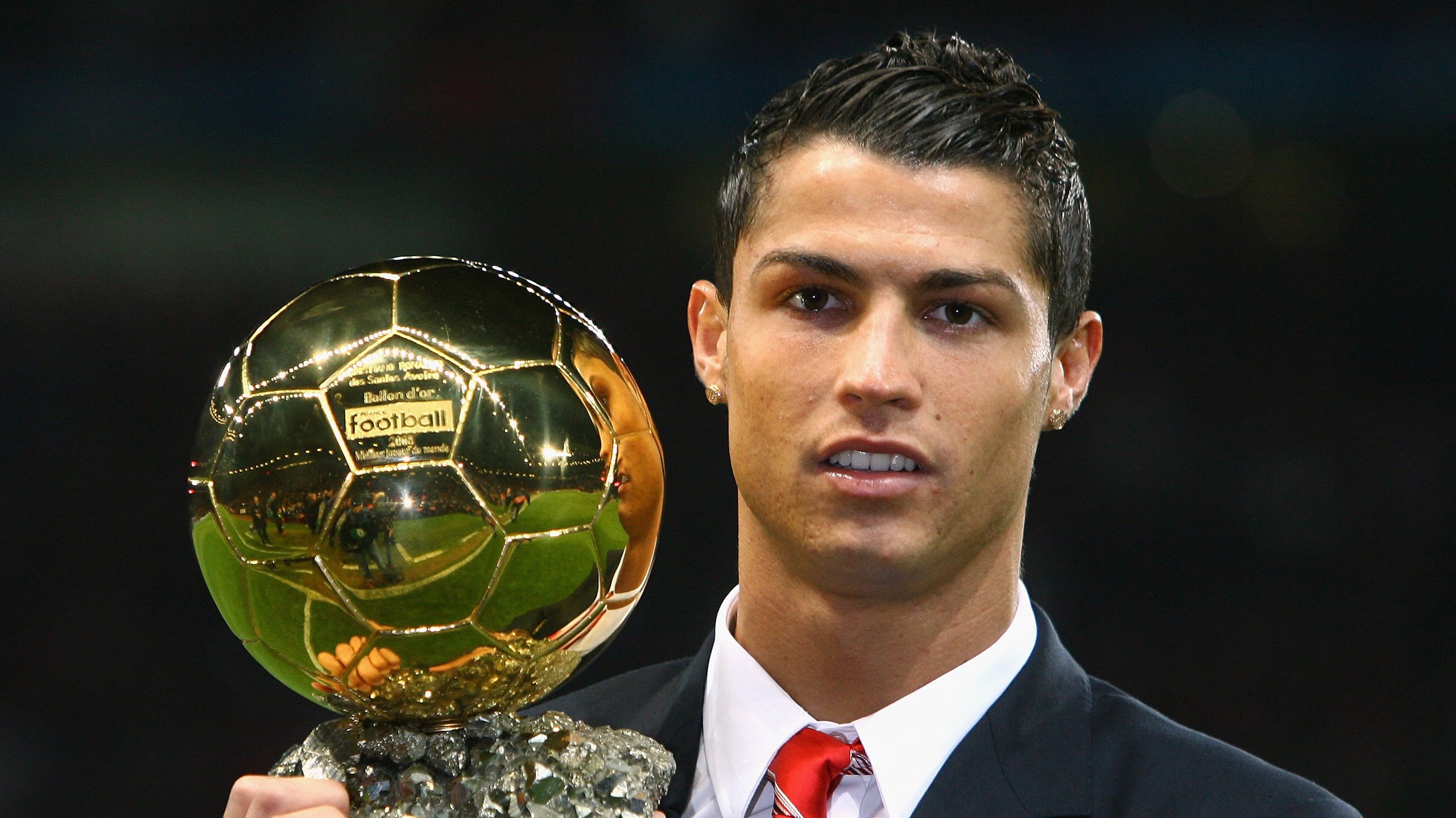 萨拉赫回归赛场，连败首场状态亮眼，澳大利亚队观众沸腾！